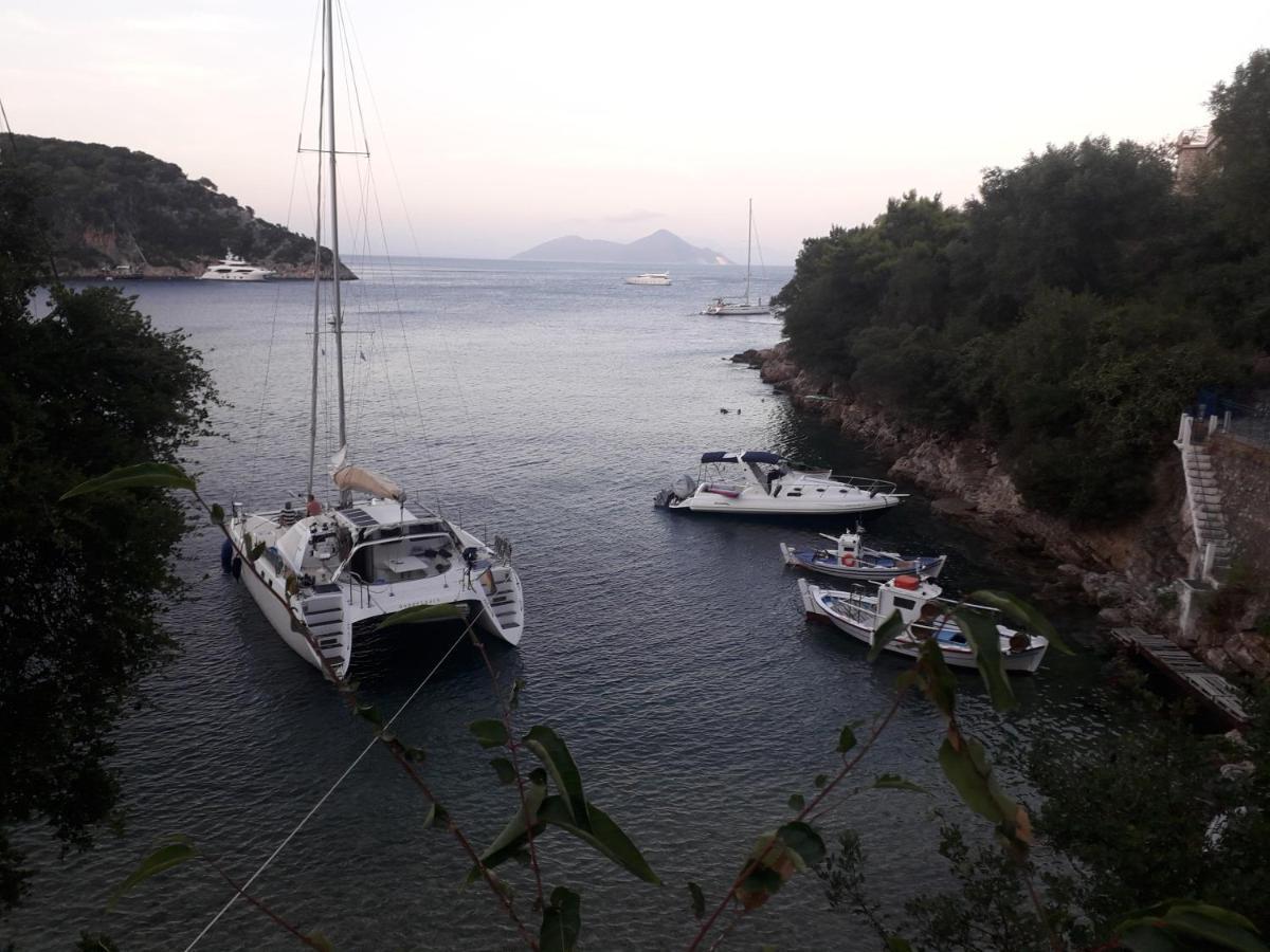 Likoudis Villas Suites ,On The Kioni,Ionian Islands Ithaca, ภายนอก รูปภาพ
