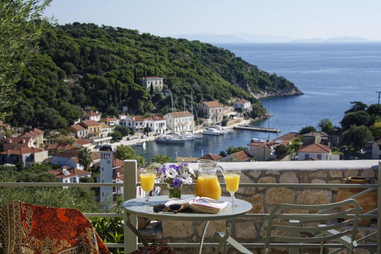 Likoudis Villas Suites ,On The Kioni,Ionian Islands Ithaca, ภายนอก รูปภาพ