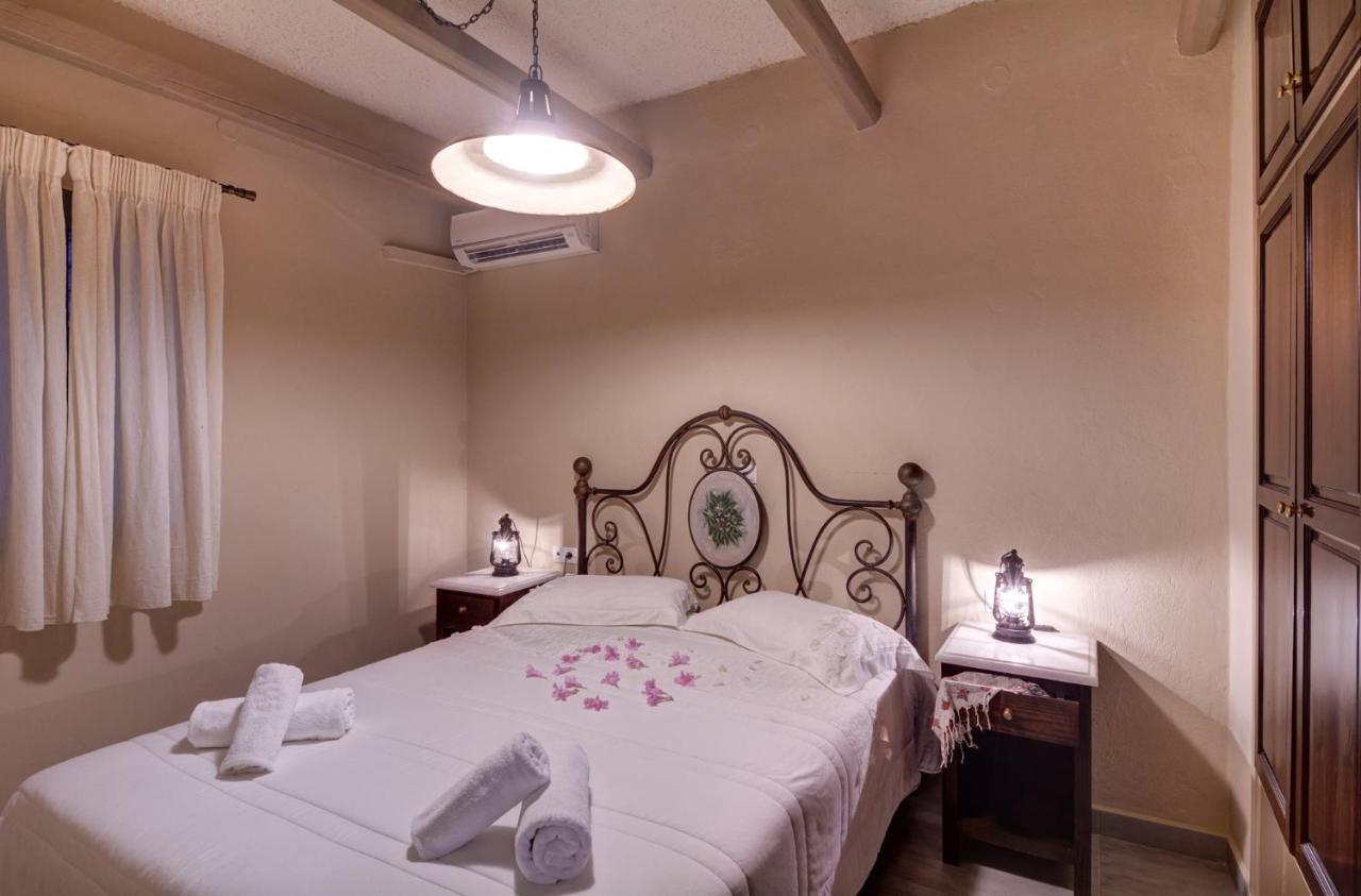 Likoudis Villas Suites ,On The Kioni,Ionian Islands Ithaca, ภายนอก รูปภาพ
