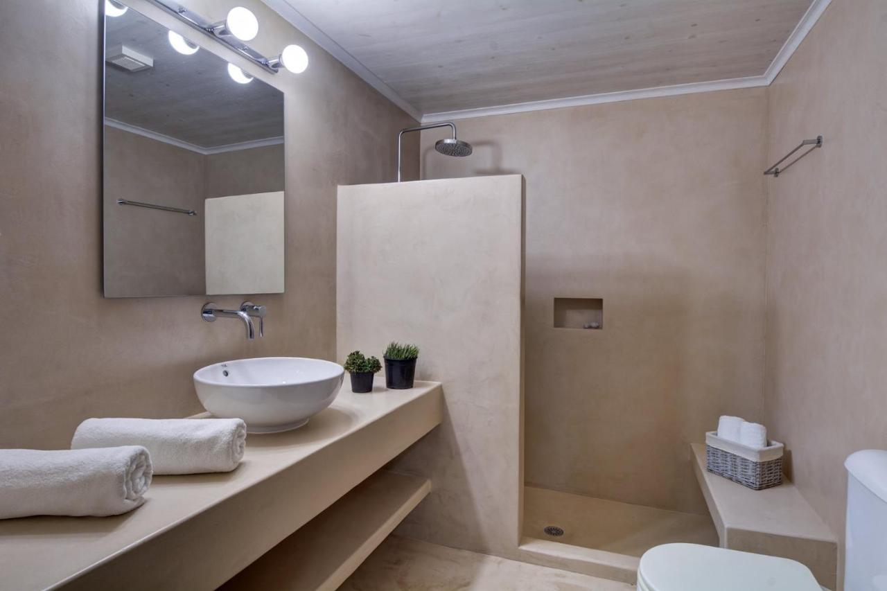 Likoudis Villas Suites ,On The Kioni,Ionian Islands Ithaca, ภายนอก รูปภาพ