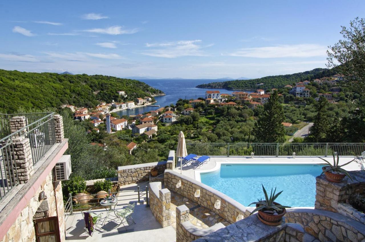 Likoudis Villas Suites ,On The Kioni,Ionian Islands Ithaca, ภายนอก รูปภาพ